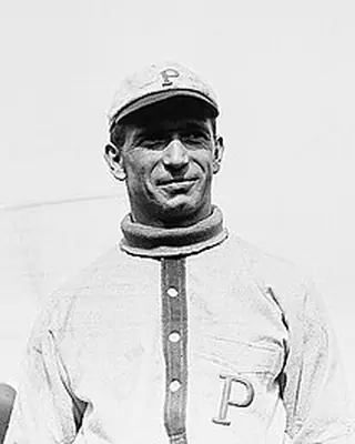 Photo of Tommy Leach