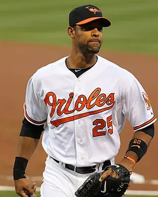 Photo of Derrek Lee