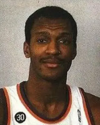 Photo of Larry Nance
