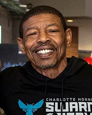 Photo of Muggsy Bogues