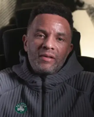 Photo of Damon Stoudamire