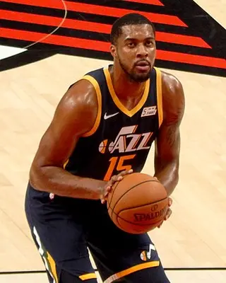 Photo of Derrick Favors