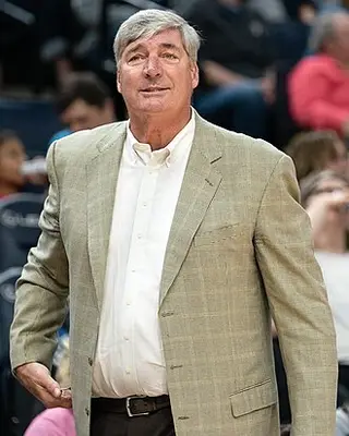 Photo of Bill Laimbeer