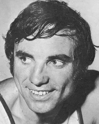 Photo of Dave DeBusschere