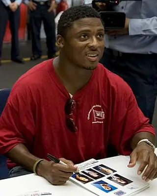Photo of Warrick Dunn