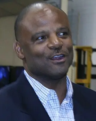 Photo of Warren Moon
