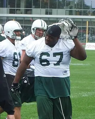 Photo of Damien Woody