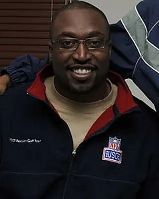 Photo of Alge Crumpler