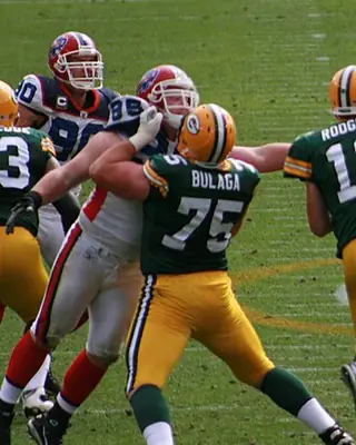 Photo of Bryan Bulaga
