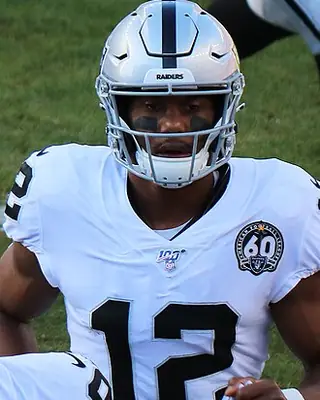 Photo of Zay Jones