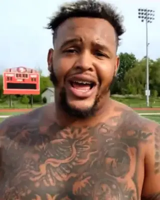 Photo of Dion Dawkins