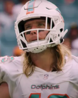 Photo of Andrew Van Ginkel