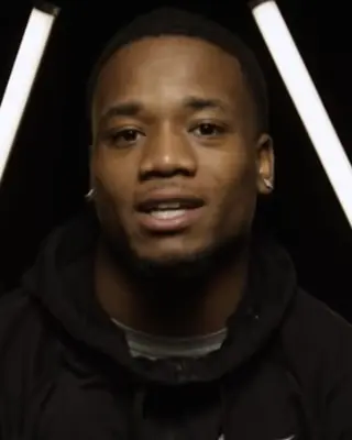 Photo of Darren Hall