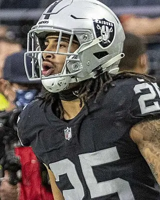 Photo of Tre'von Moehrig