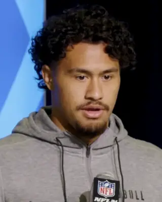Photo of Noah Sewell